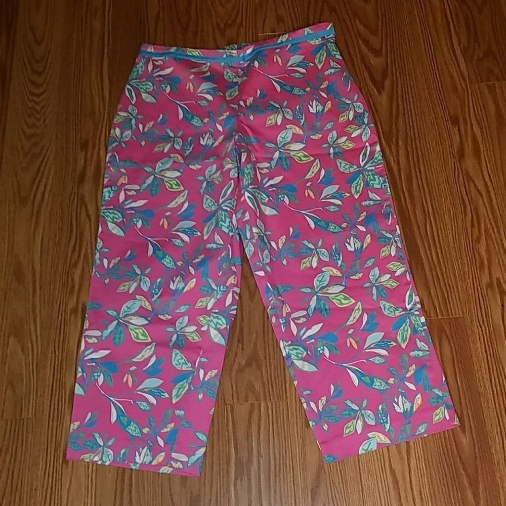 Larkspur Pink floral capris Sz 14 NWOT